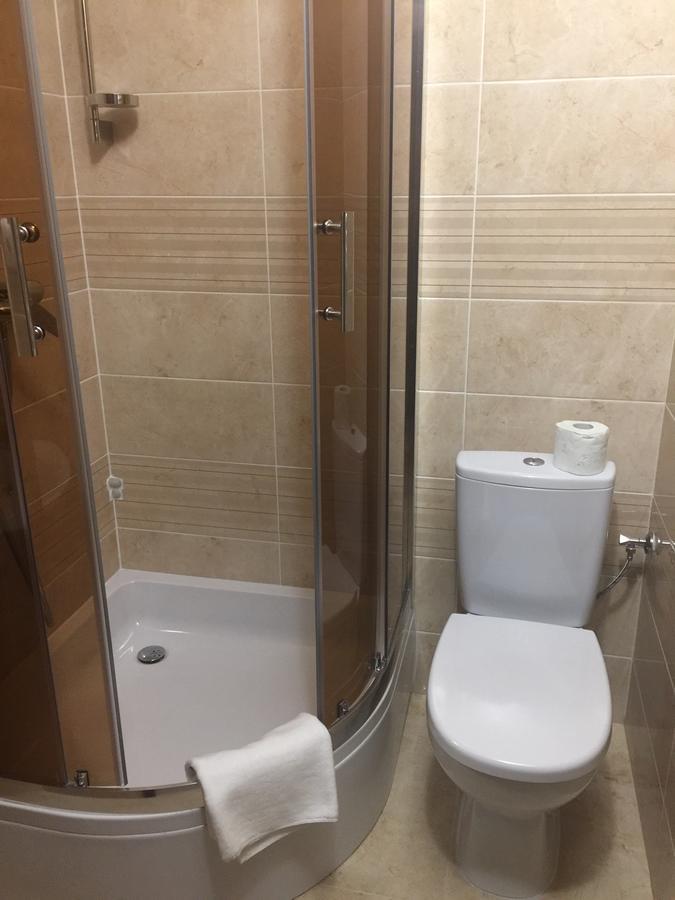 Mini-Hotel Megora 拉希夫 外观 照片